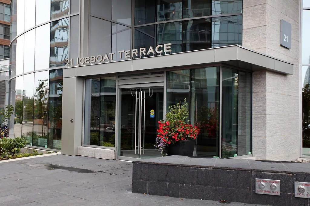 Downtown Toronto Luxury Condo 0*,